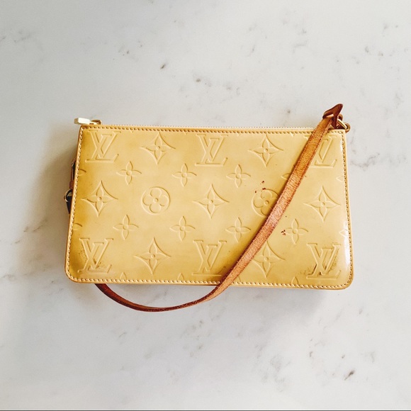 *SOLD* Louis Vuitton Vernis Pochette - Picture 16 of 16